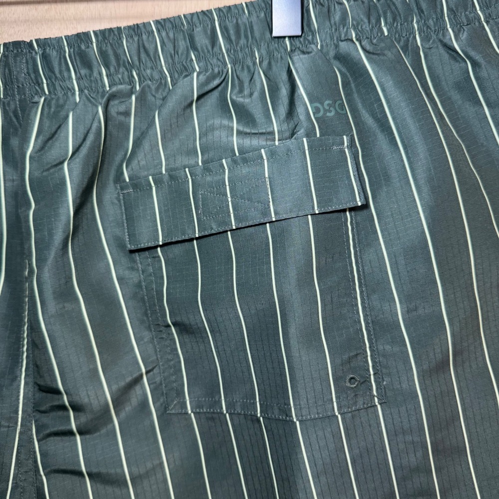 DSG Men's XXL Green‎ Stripe 6 Inch Inseam Relaxed Fit Rec Shorts NWT - Picture 4 of 9